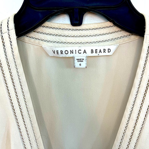 Veronica Beard | Silk VNeck ButtonUp Blouse | Size 6 | Good Condition - Picture 3 of 7